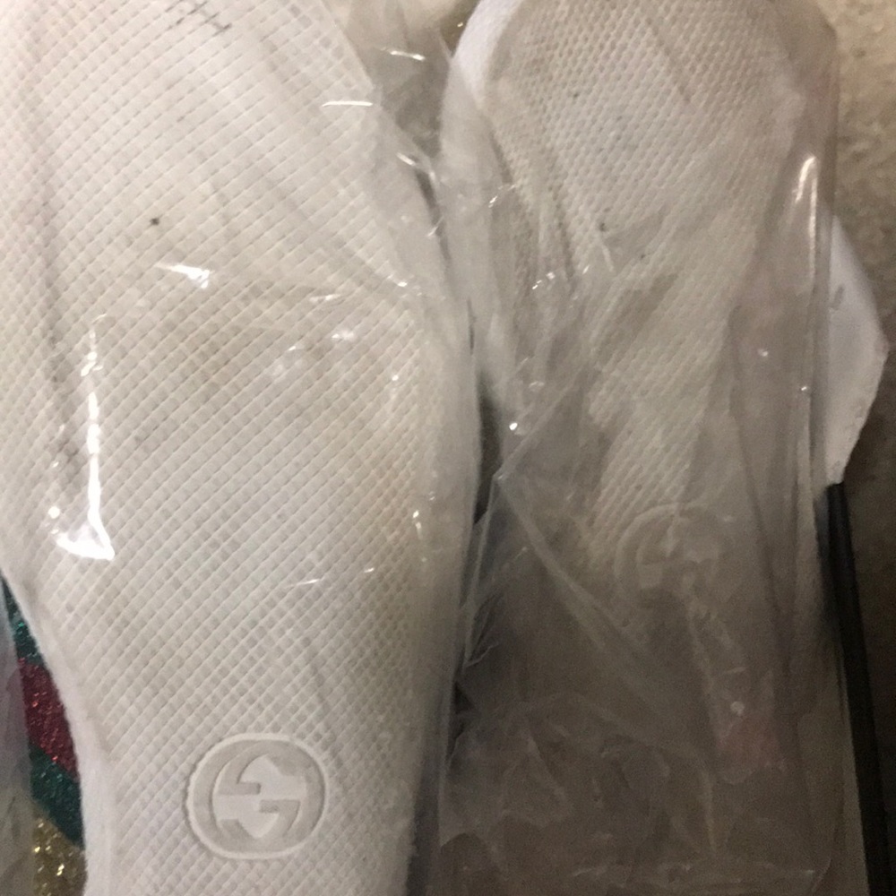 Gucci Glitter Sneakers - Picture 7 of 7